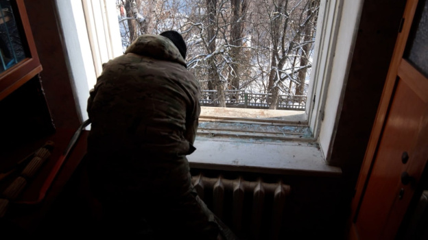 В елецких домах, пострадавших от атаки БПЛА, начали устанавливать окна в квартирах