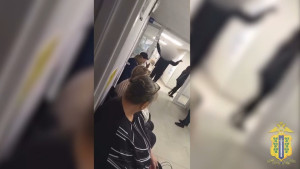 Ельчанин в неадекватном состоянии сломал стойку в поликлинике