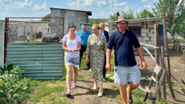 Татьяна Дьяконова помогла многодетной семье из Измалковского округа в решении вопроса заготовки сена 