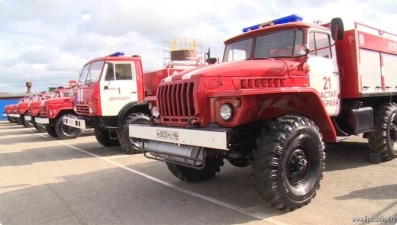 Двух человек спасли из горящего дома в Липецке