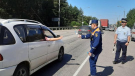 Водителям и пассажирам, оказавшимся в пробке в районе Сселок, бесплатно раздадут воду