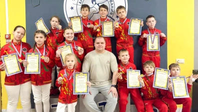 Юные липецкие фехтовальщики победили на межрегиональном турнире