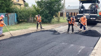 Городские службы приводят в порядок дороги в отдаленных районах Липецка