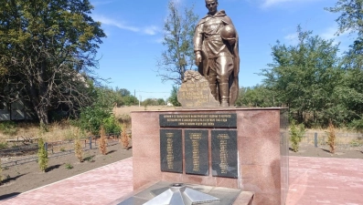 Липецкие строители восстановили два мемориала в подшефном Володарском округе ДНР