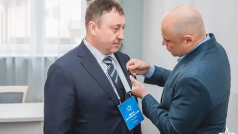 Игорь Артамонов отметил успехи участников программы «Гордость Липецкой земли» в ежегодном отчете