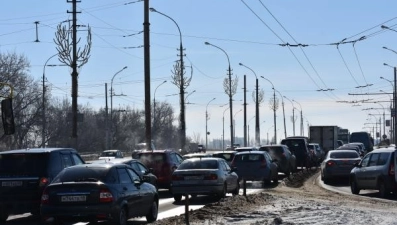 Автоинспекторы будут дежурить у Петровского моста