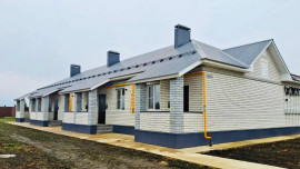 В селе Косыревка Липецкого округа детям-сиротам вручили ключи от новых квартир