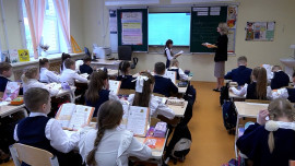 Школы России переходят на единое расписание уроков и программ обучения