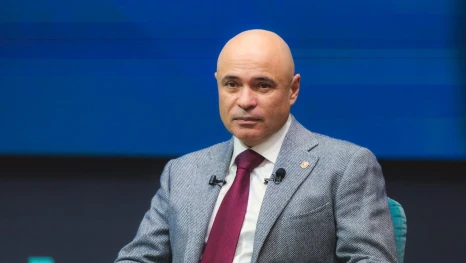 Два часа губернатор Липецкой области отвечал на вопросы жителей в прямом эфире