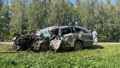 Водитель Мерседеса погиб в жёстком столкновении под Липецком 