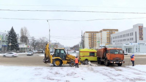 14 декабря в Липецке весь день устраняли последствия снегопада