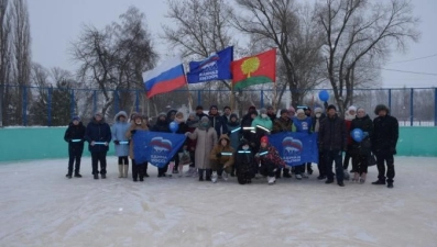  Новую ледовую площадку открыли в Воловском районе 