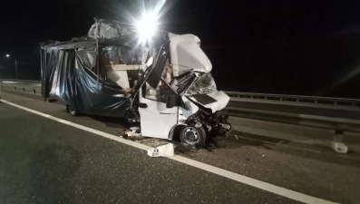 Водитель «Газели» пострадал в столкновении с большегрузом под Задонском