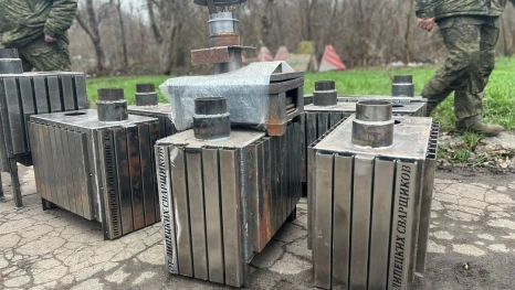 Липецкие сварщики сделали для бойцов на фронте печи для обогрева