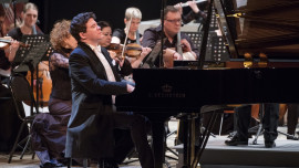 В Липецке пройдет фестиваль знаменитого пианиста Дениса Мацуева