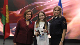 Юным липчанам вручили первые паспорта на торжественной церемонии