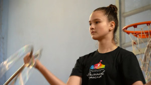 Неслышащая юная артистка из Липецка покоряет цирковую арену