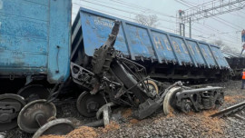 Два грузовых вагона сошли с рельсов в Елецком районе