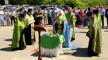 У Липецкой областной детской больницы поставили памятник Пантелеймону