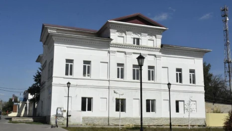 В Лебедяни обновят памятники