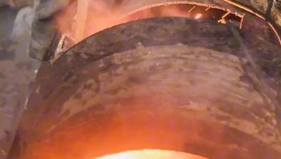 На Неделина в Липецке продолжается срочный ремонт тепломагистрали