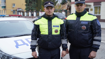 Липецкие автоинспекторы пришли на помощь роженице