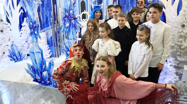 620 талантливых детей Липецкой области стали гостями губернаторской ёлки
