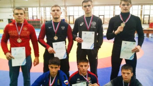 Липчане стали призёрами чемпионата по греко-римской борьбе