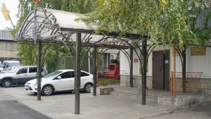 Липчанин предстанет перед судом за кражу вина и грабеж в магазине