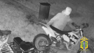 Подросток подозревается в краже мотоцикла в селе Грязинского района