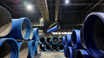 Завод «Свободный Сокол» первым в стране начал делать трубы трубы из высокопрочного чугуна диаметром больше метра