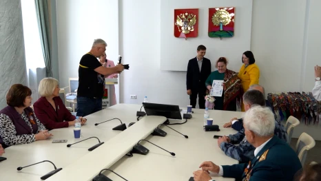 В правительстве Липецкой области чествовали победителей и лауреатов конкурса «О войне написано не всё»