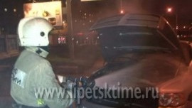 Автомобиль BMW X5 сгорел в Становлянском районе