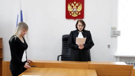 Житель Липецка проведет в колонии больше 6 лет за убийство рабочего и незаконное хранение оружия