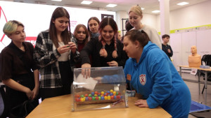 Липецкие студенты прошли тематический квест в День борьбы со СПИДом