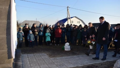 В Усманском районе открыли новый памятник