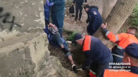Липецкий пенсионер выжил после падения с 20-метровой высоты в Каменном логу