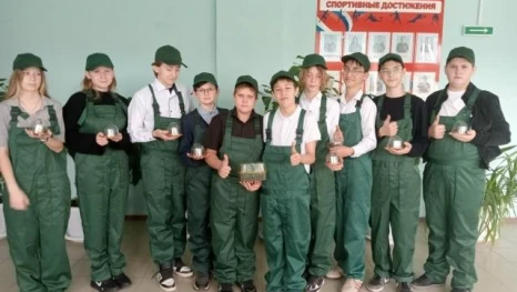 В Липецкой области школьников учат создавать мини-оранжереи