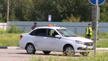 Лучшего таксиста Липецкого региона выбирают с помощью гранёного стакана