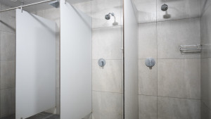 На НЛМК в этом году отремонтируют почти 50 душевых комплексов