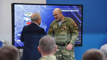 Партбилеты «Единой России» вручили ветеранам СВО в Липецке