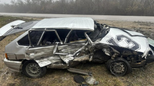 В Липецкой области пострадало четыре человека из-за столкновения «Лады» и «Тойоты»