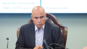  Игорь Артамонов провёл совещание по вопросам аварийности на дорогах