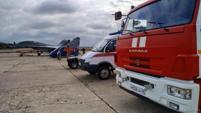 Юным липчанам показали военную технику и оборудование спасателей