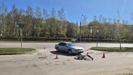 Велосипедист пострадал в ДТП на улице Циолковского в Липецке