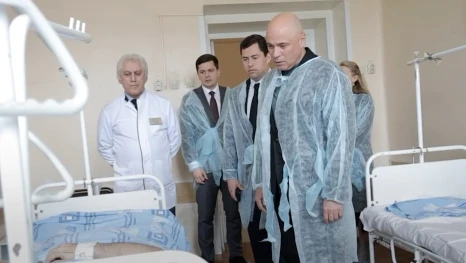 Губернатор Липецкой области посетил пострадавших от атаки удара БПЛА в Ельце