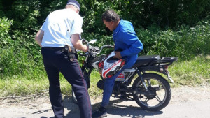 Автоинспекторы выявили 85 нарушений среди водителей мототехники в Липецкой области за выходные