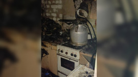 23 человека эвакуировали ночью из горящей многоэтажки в Ельце