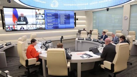 Вице-премьер РФ Чернышенко поручил губернаторам взять на контроль строительство и капремонт объектов образования