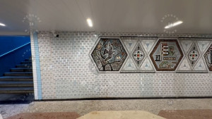 В Липецке по стенам мозаичного перехода у Нижнего парка потекла вода